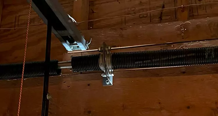 Garage Door Lift Cable Replacement in Bayonet Point, FL