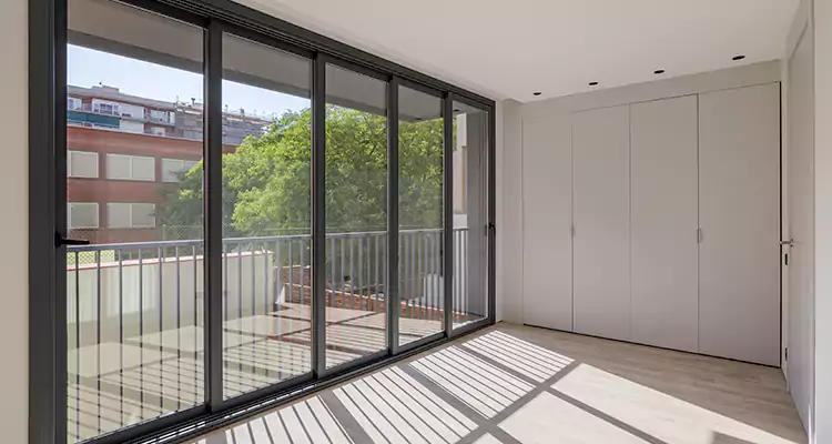 Balcony Sliding Glass Doors in Bayonet Point, FL